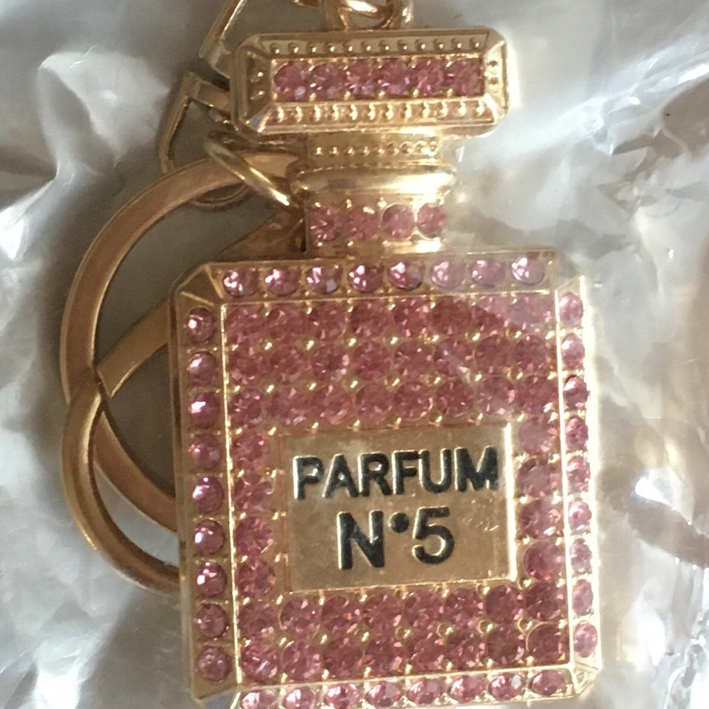Perfume Bottle Keychain Pink Rhinestone Key Ring Purse Bag Handbag Wallet Charms